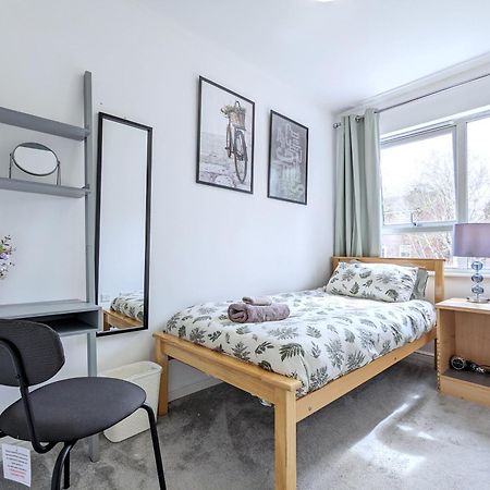Guest Rooms Near City Centre & Dock Free Parking 리버풀 외부 사진