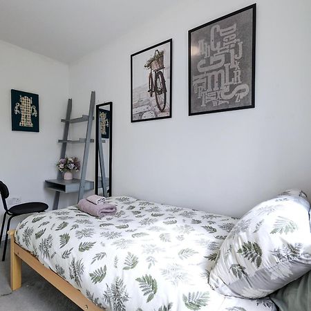 Guest Rooms Near City Centre & Dock Free Parking 리버풀 외부 사진
