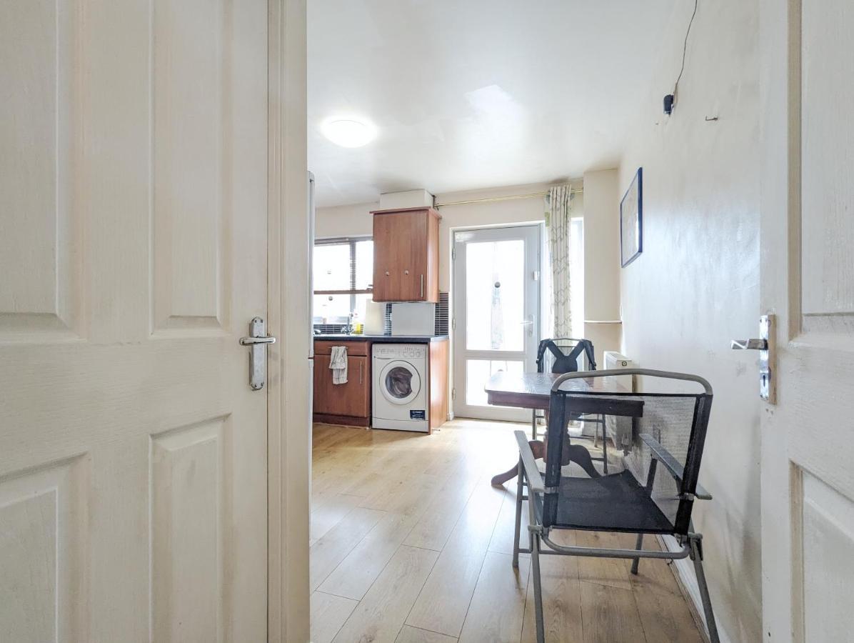 Guest Rooms Near City Centre & Dock Free Parking 리버풀 외부 사진